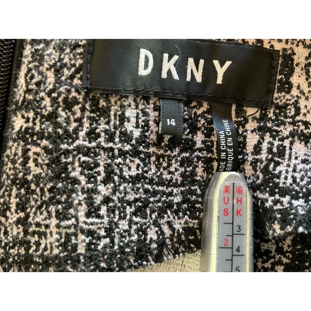 DKNY Women's Dress Size 14 Black White Geometric Short Sleeve Knee Length - Picture 8 of 15